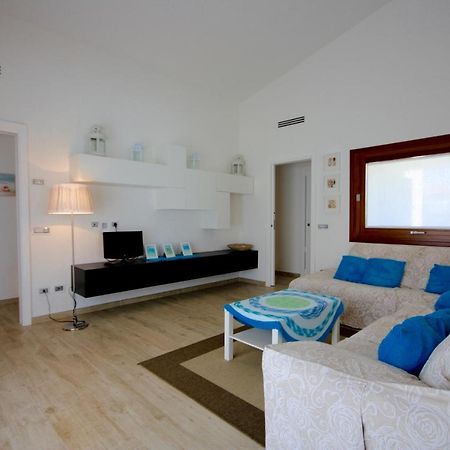 Villa Franca By Wonderful Italy San Teodoro  Eksteriør billede